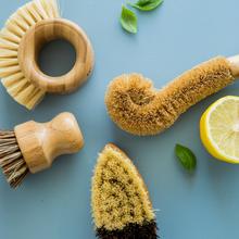 Bamboo Scrubbing Brush - Natural Coconut Bristles - Image 2